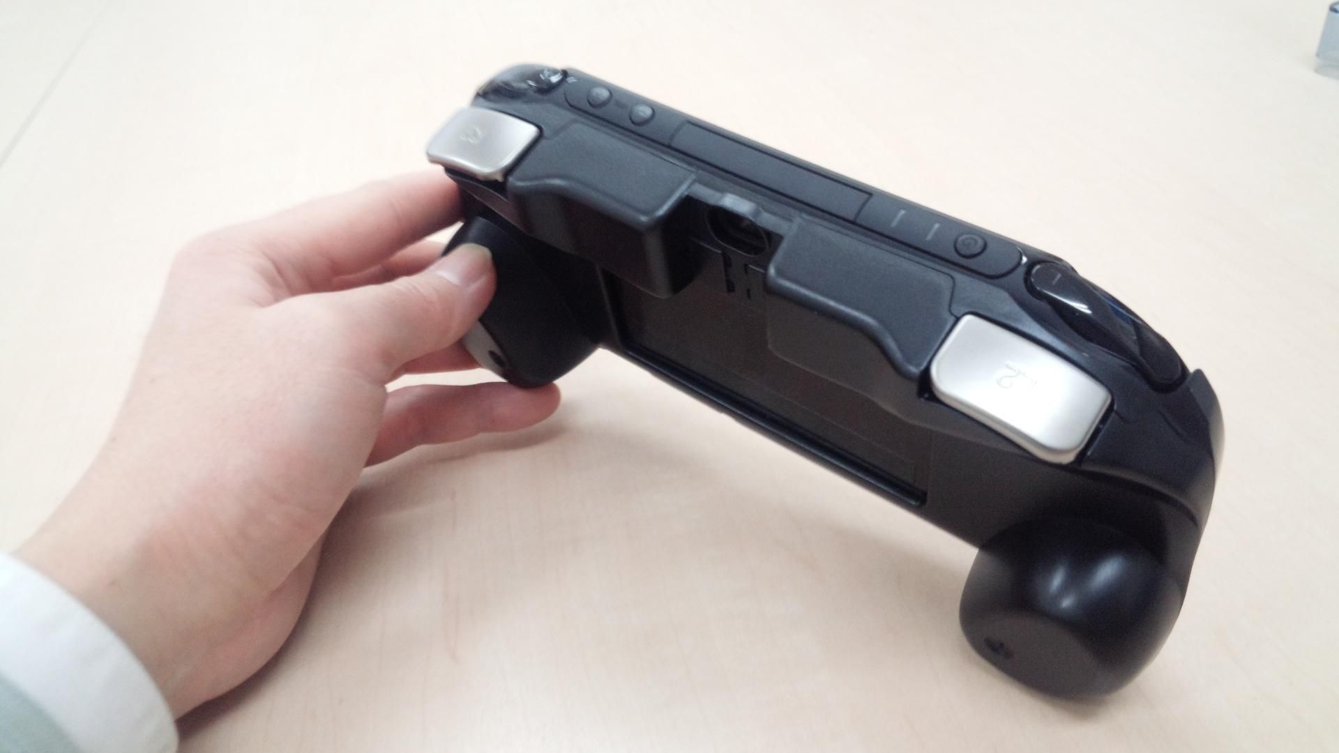 Much Needed PS Vita Accessory Adding L2/R2 Triggers for PS4 Remote Play