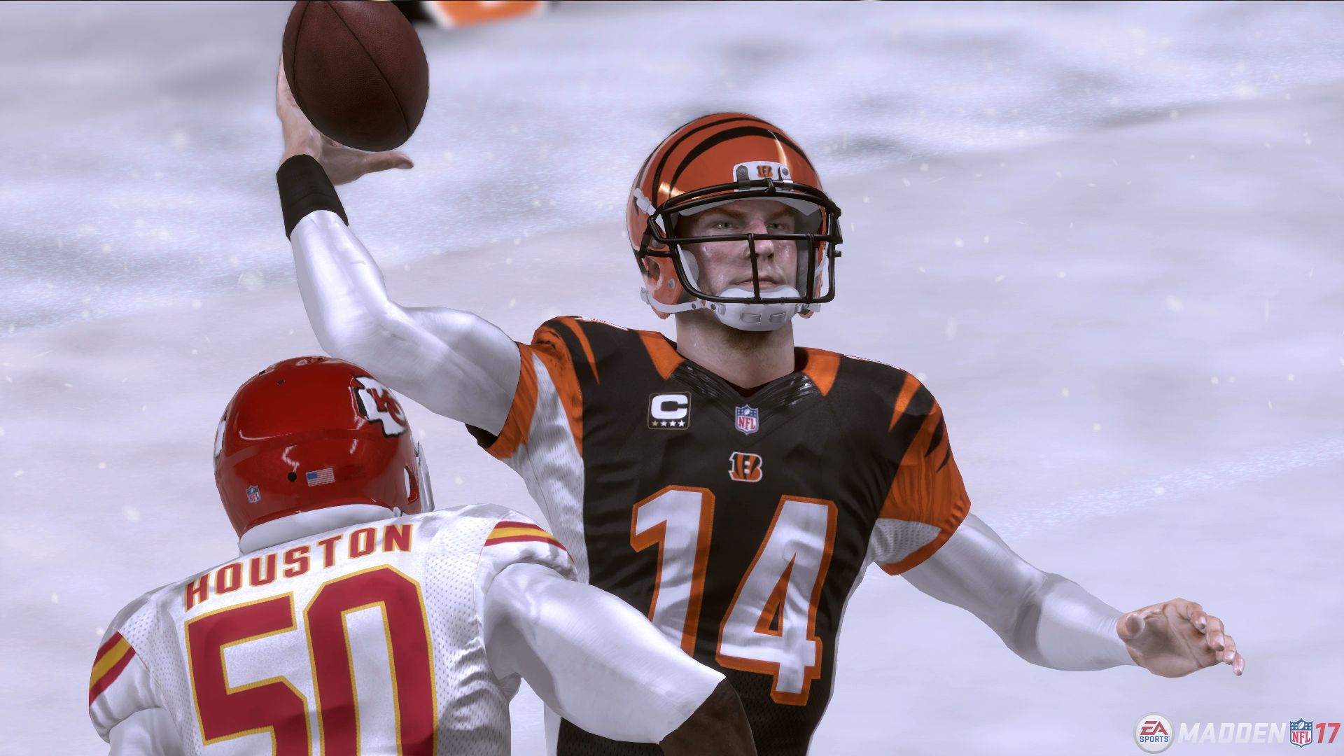 Madden_17_-_Throw_Out_of_Sack_(3)