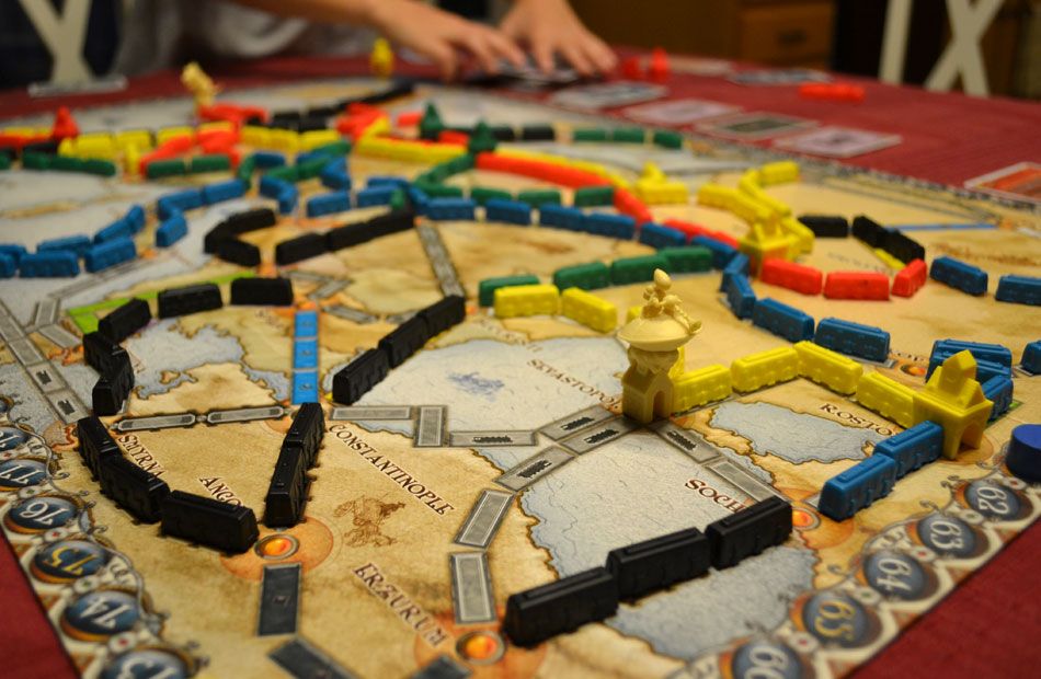 15 Games to Play If You Want to Get Into Tabletop Gaming