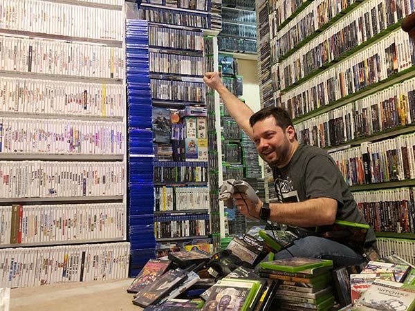 Gamer Smashes the Record for Owning the World’s Largest Video Game ...