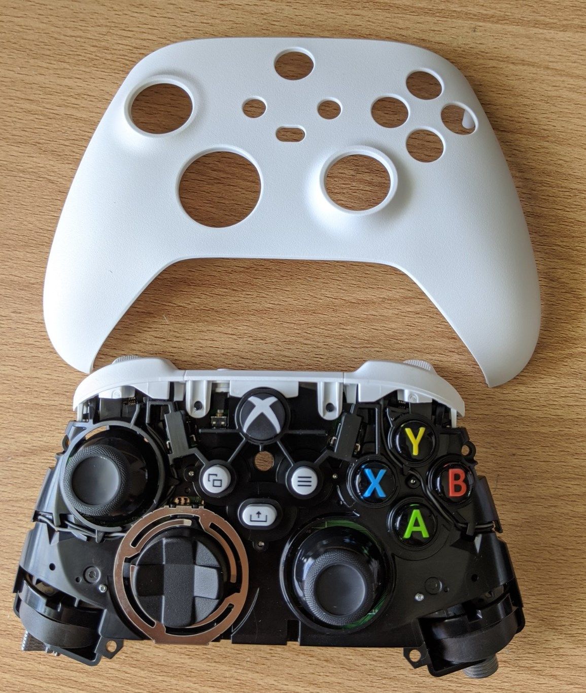 Xbox Series X Controller Inside