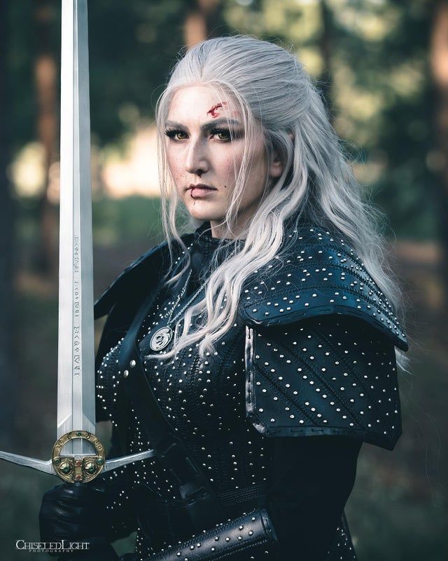 The Witcher 3s Genderbent Geralt Looks Ready For Battle In Impressive