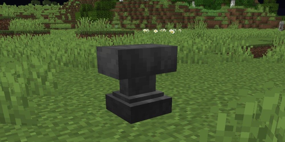 Minecraft - anvil in a field