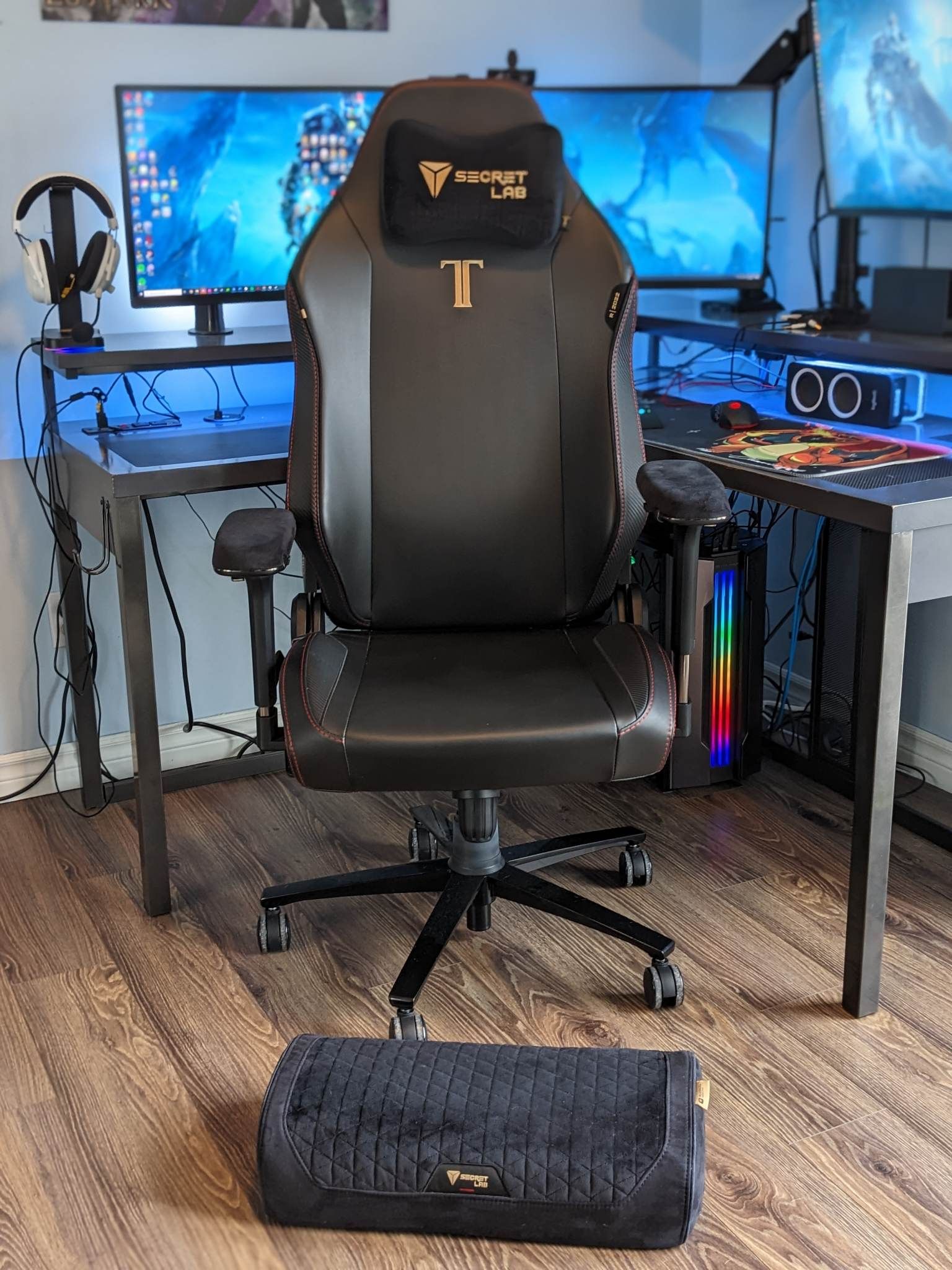 Secretlab Premium PlushCell Footrest Review: Gaming Certified