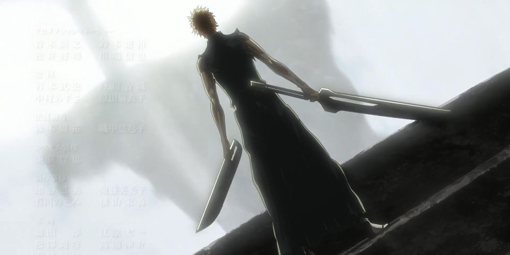 Ichigo Kurosaki holding his twin Zangetsu