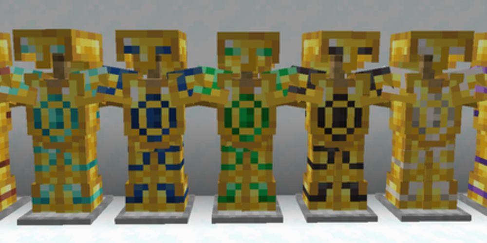 Eye Armor Trim on gold armor in Minecraft