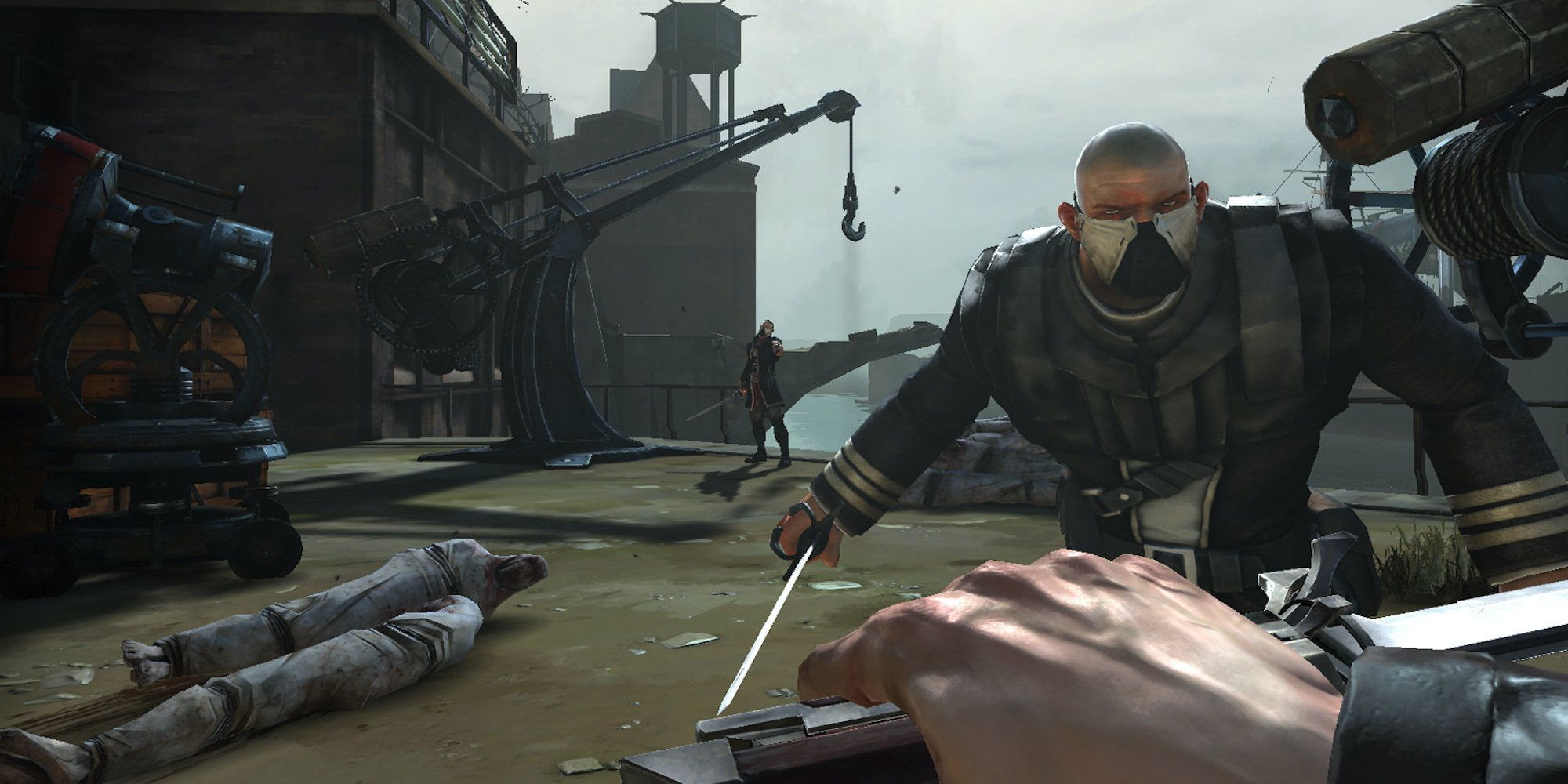 Corvo fighting enemies (Dishonored)