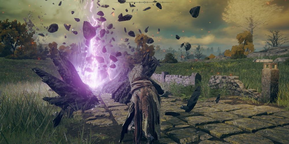 Elden Ring best magic damage weapons - Ruins Greatsword