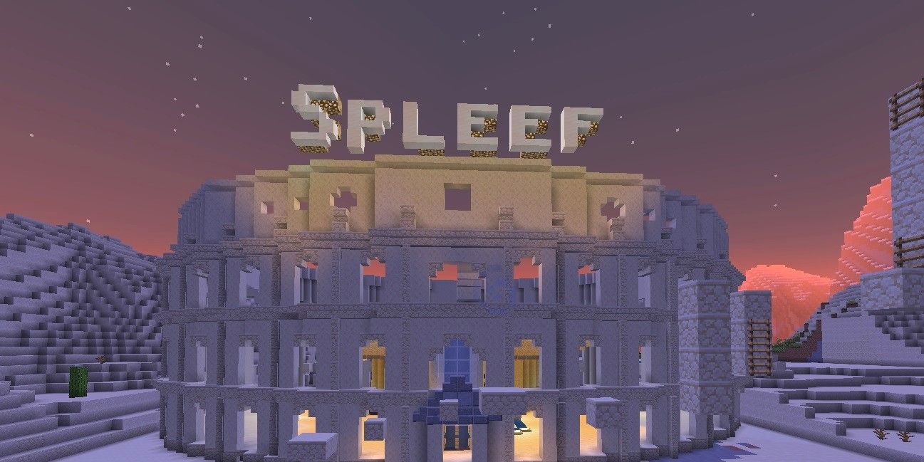 A Spleef arena in Minecraft.