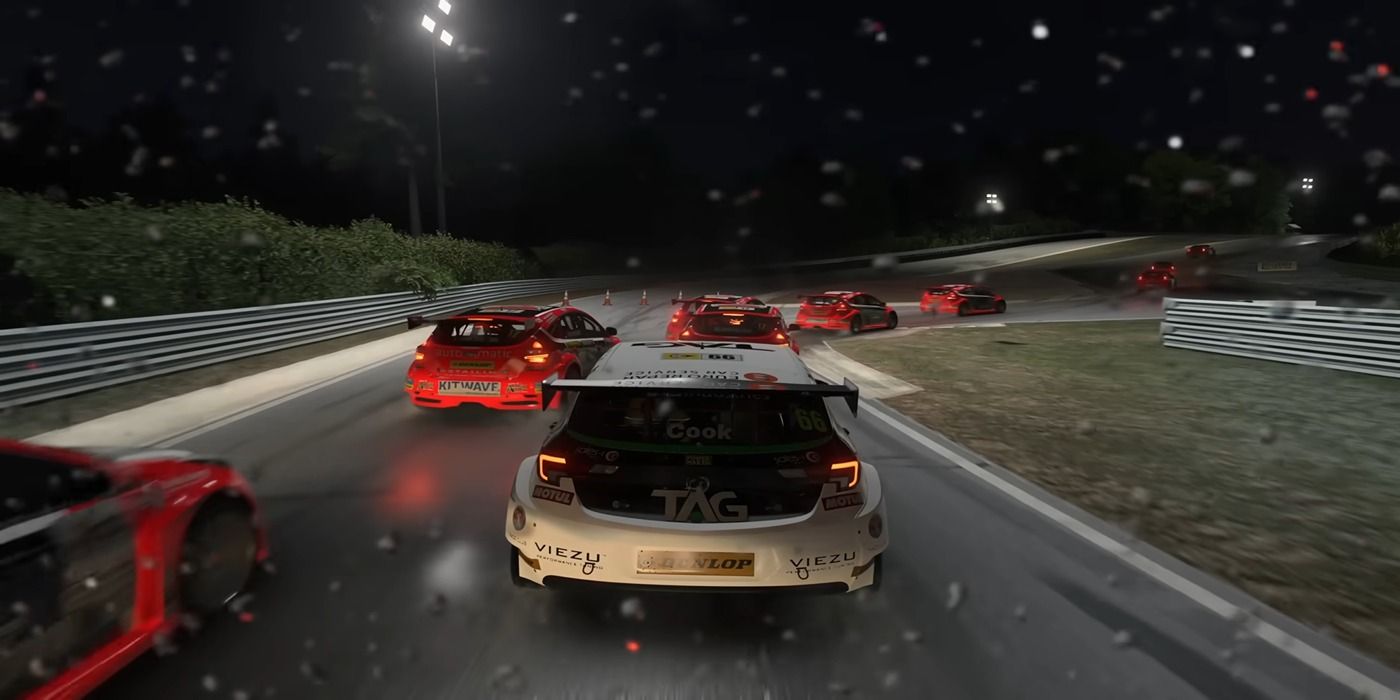 Racing in rainy night in Forza Motorsport