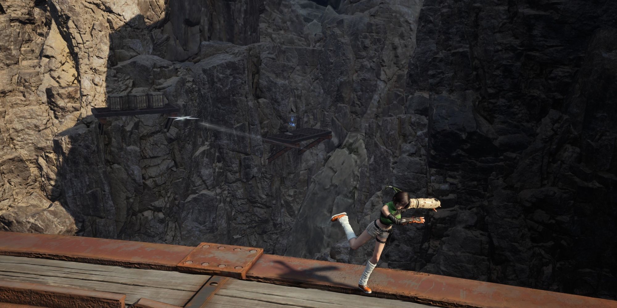 FINAL FANTASY VII REBIRTH Yuffie Throwing Weapon To Break Crate