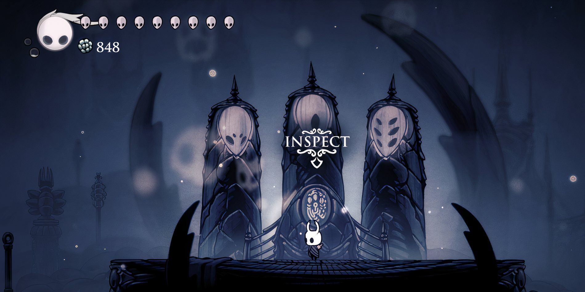 The Knight at the Resting Grounds with the statue of the Dreamers in Hollow Knight