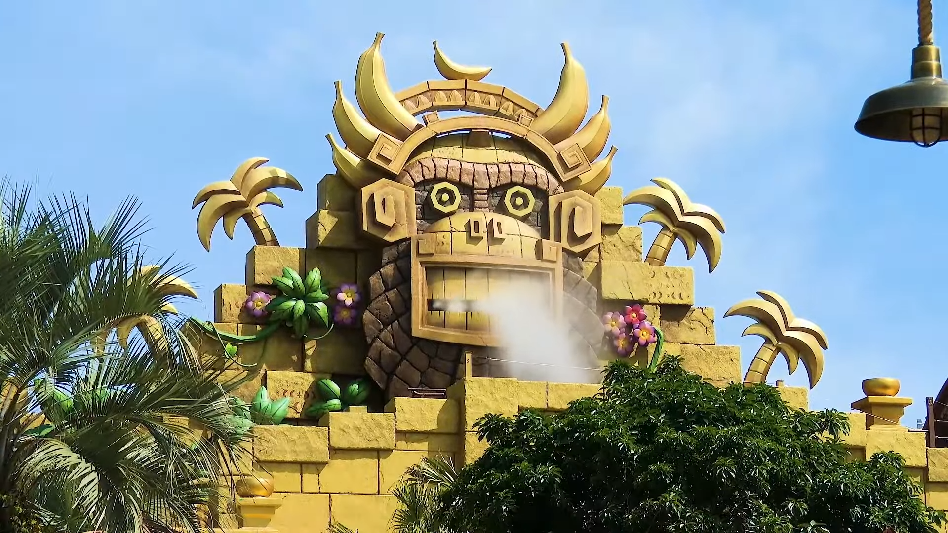 Donkey Kong Country theme park Golden Temple attraction at Super Nintendo World